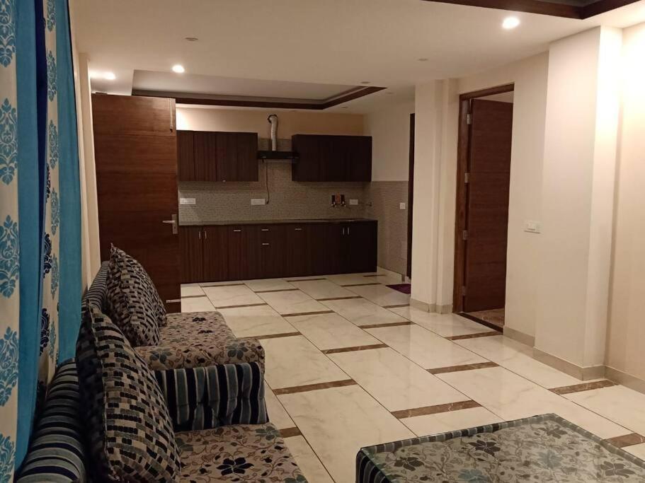 Pine Peak Villa Kasauli Kültér fotó