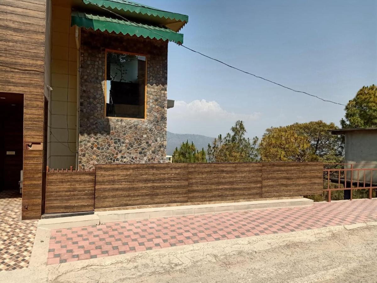 Pine Peak Villa Kasauli Kültér fotó
