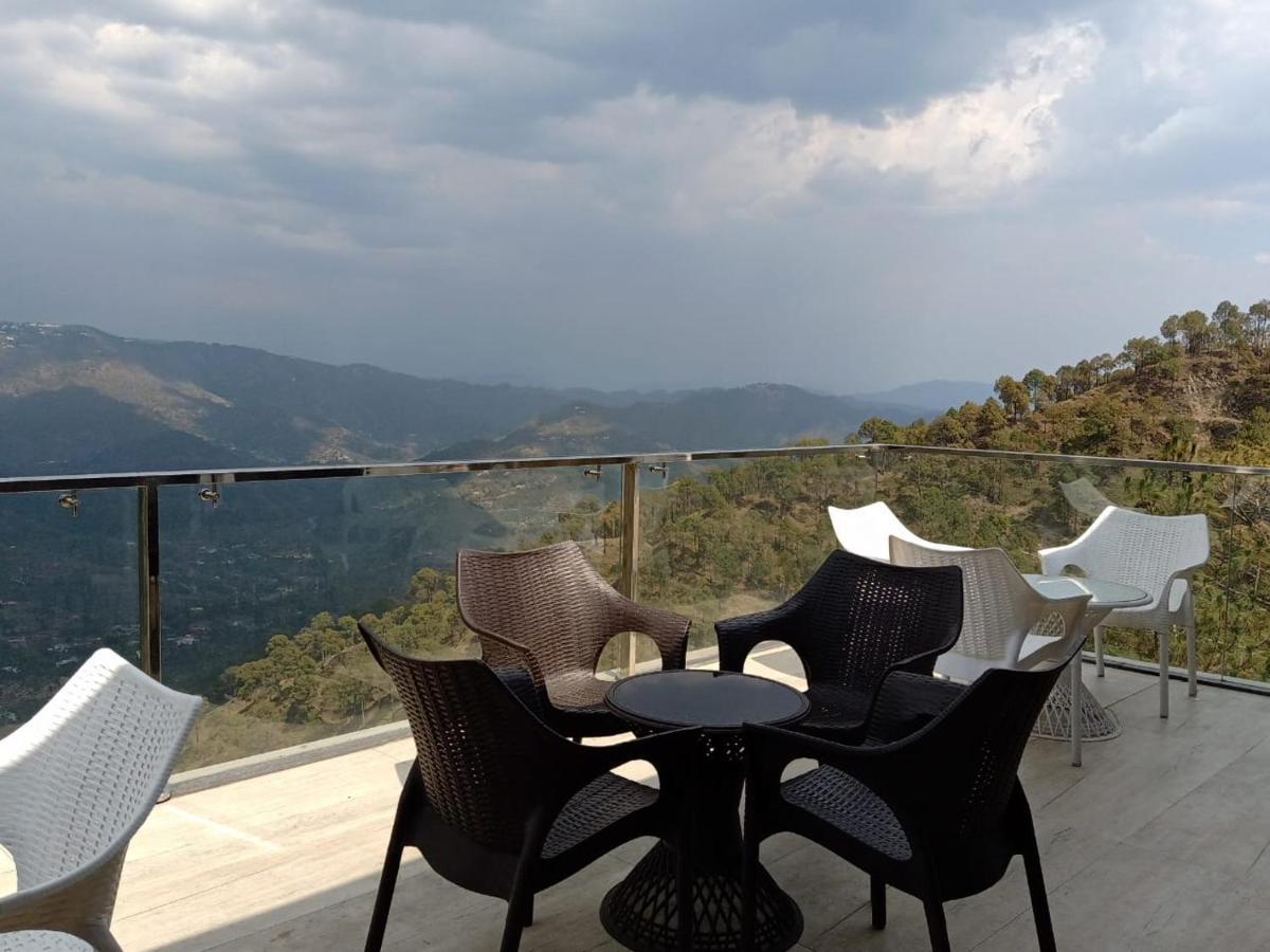Pine Peak Villa Kasauli Kültér fotó