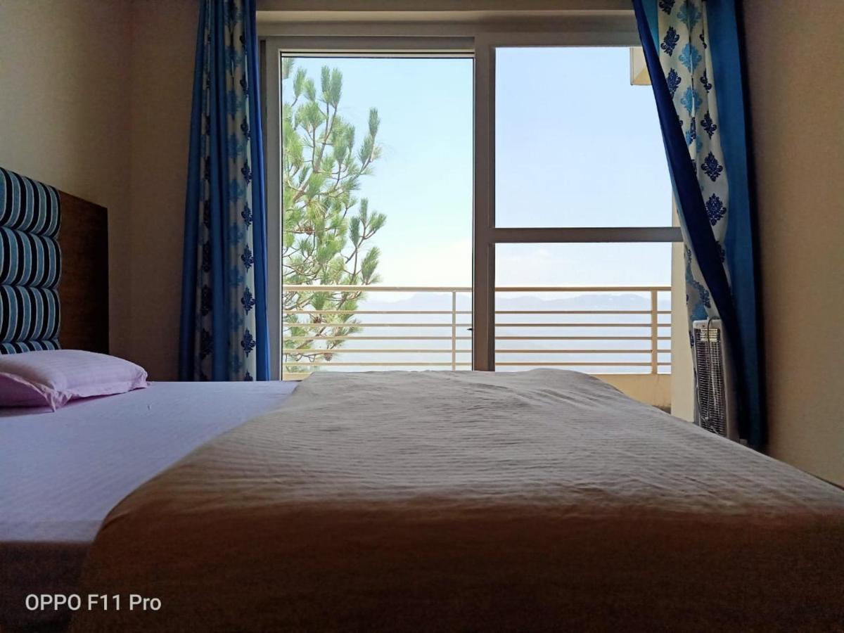 Pine Peak Villa Kasauli Kültér fotó