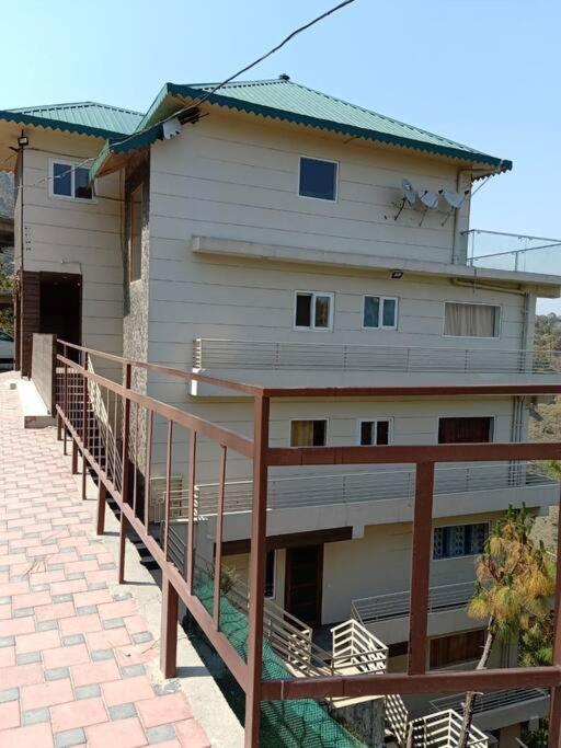 Pine Peak Villa Kasauli Kültér fotó