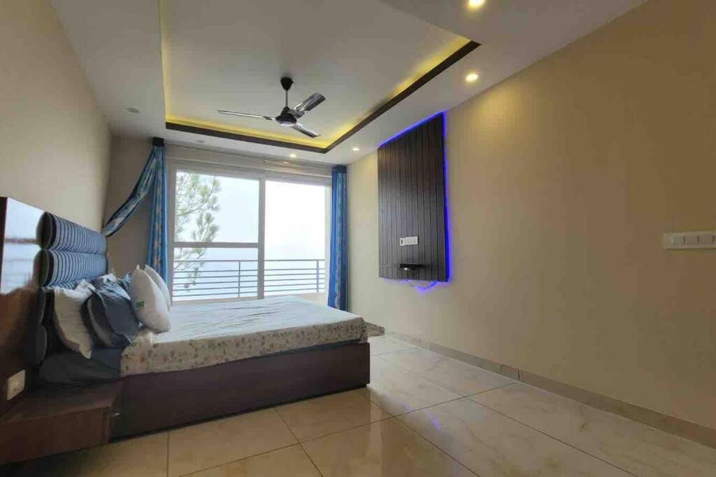 Pine Peak Villa Kasauli Kültér fotó